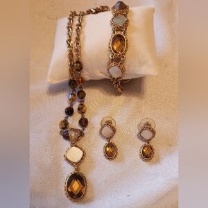 NWT Brown and White Necklace, Earings BRACELET with Amber Pendant Jewelry SET